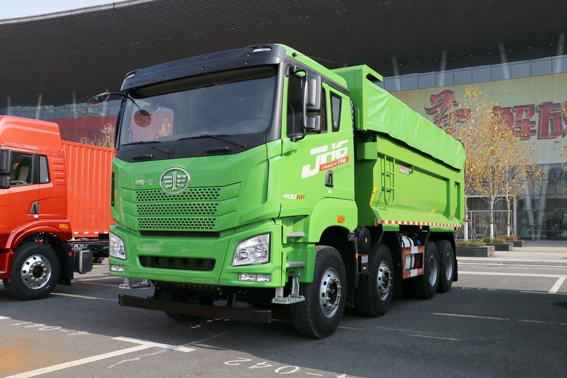 Camión de descarga de Qingdao Jiefang JH6 Camión pesado diesel 400 CV Asiento de media fila 8X4 5.8m Contenedor de descarga trasero