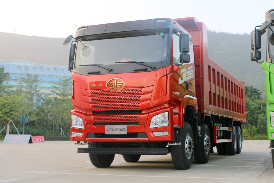 Cabina media plana JH6 camión pesado diesel 430 HP 8X4 8.2m camión de basura Qingdao Jiefang