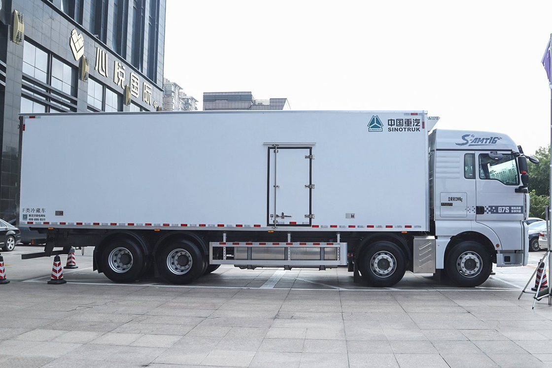 SITRAK ZZ5326 G7S Diesel de 16 velocidades 490 CV 8X4 9.45m AMT Automático Sinotruk Camión refrigerado