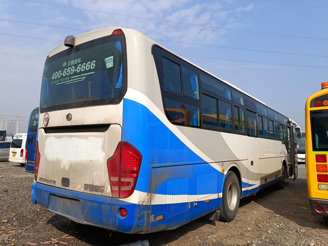 Uso de autobuses en África Youngtong ZK6115 Ventana corredera de doble puerta de 47 asientos Motor diésel A / C