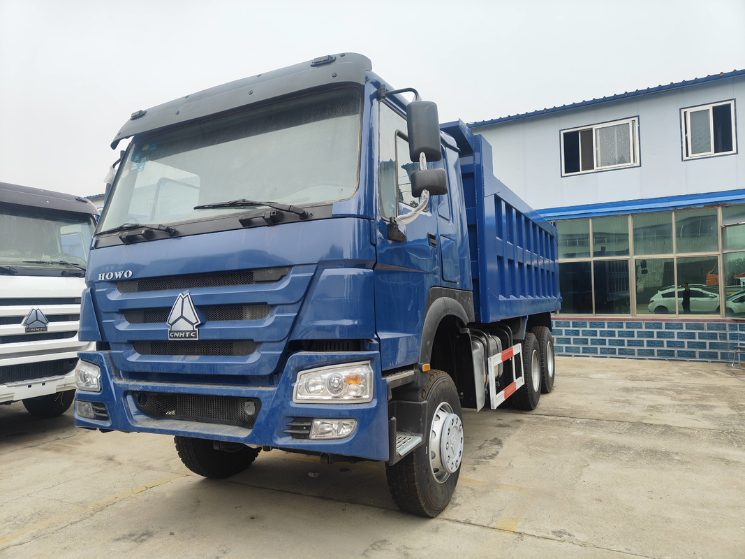 Camión en África Howo Dump / Tipper 6*4 Color Azul 10 Ruedas Con Alta Refubished Nuevo Cubo
