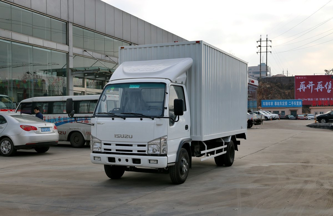 Camiones de carga Isuzu 15 toneladas Camión de camión furgoneta Caja Motor diésel 5.2L Capacidad 4 * 2 Modo de conducción