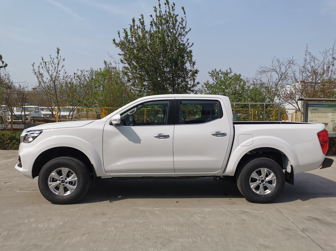 Pickup Truck Diesel 4x4 Dongfeng Nissan 2WD & 4WD Off-Road Cabina doble manual y automática