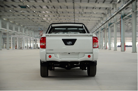 Coche de doble cabina 4x4 Foday Pickup 3100 mm Base de ruedas Nuevo para la venta RHD Diesel