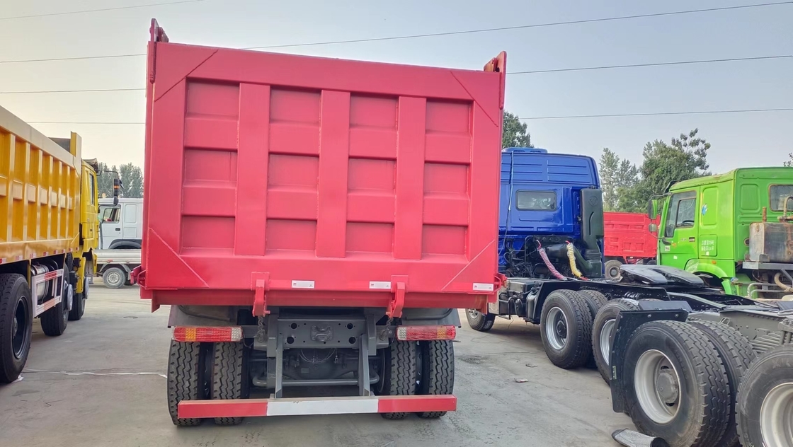 Howo camión de descarga usado de una fila y media cabina Sinotruk Tipper 20cbm caja 380hp Euro 2 de emisión