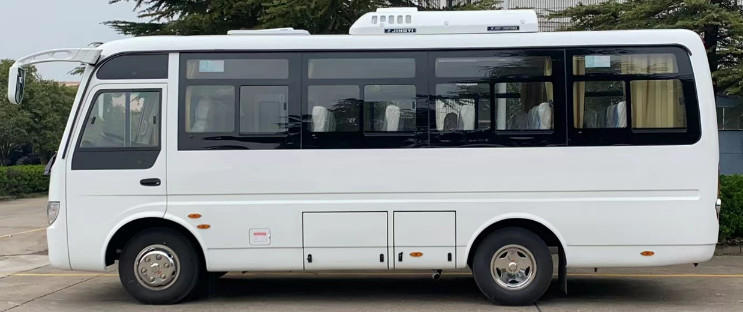 Coaster Mini Bus Yuchai Motor Mudan MD6668 25 asientos 2 + 2 asientos Diseño Nuevo aire acondicionado
