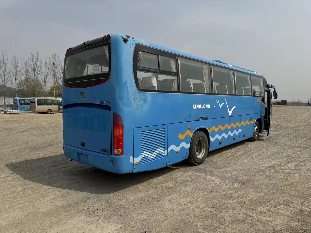 Autobús de larga distancia Kinglong XMQ617 Autobús 47 asientos 2018 año de hoja de primavera compartimiento de equipaje
