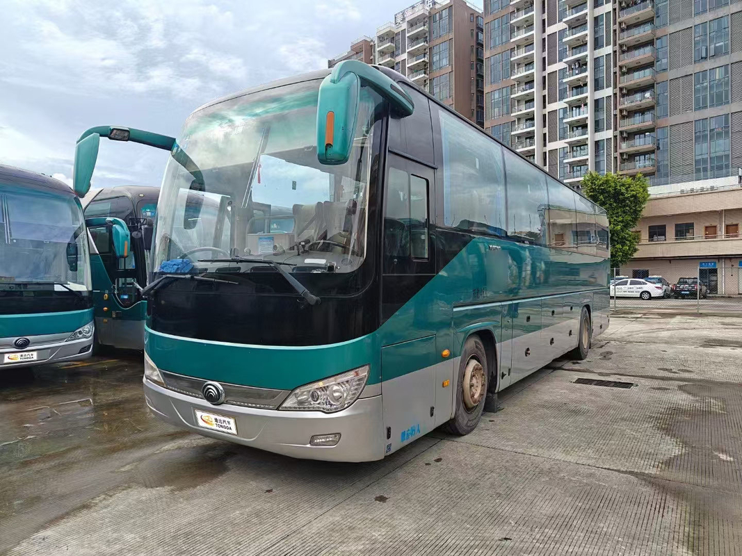 Autobuses usados de Yutong en venta Autobús ZK6119 maletero de equipaje 42 asientos larga distancia 2017 año