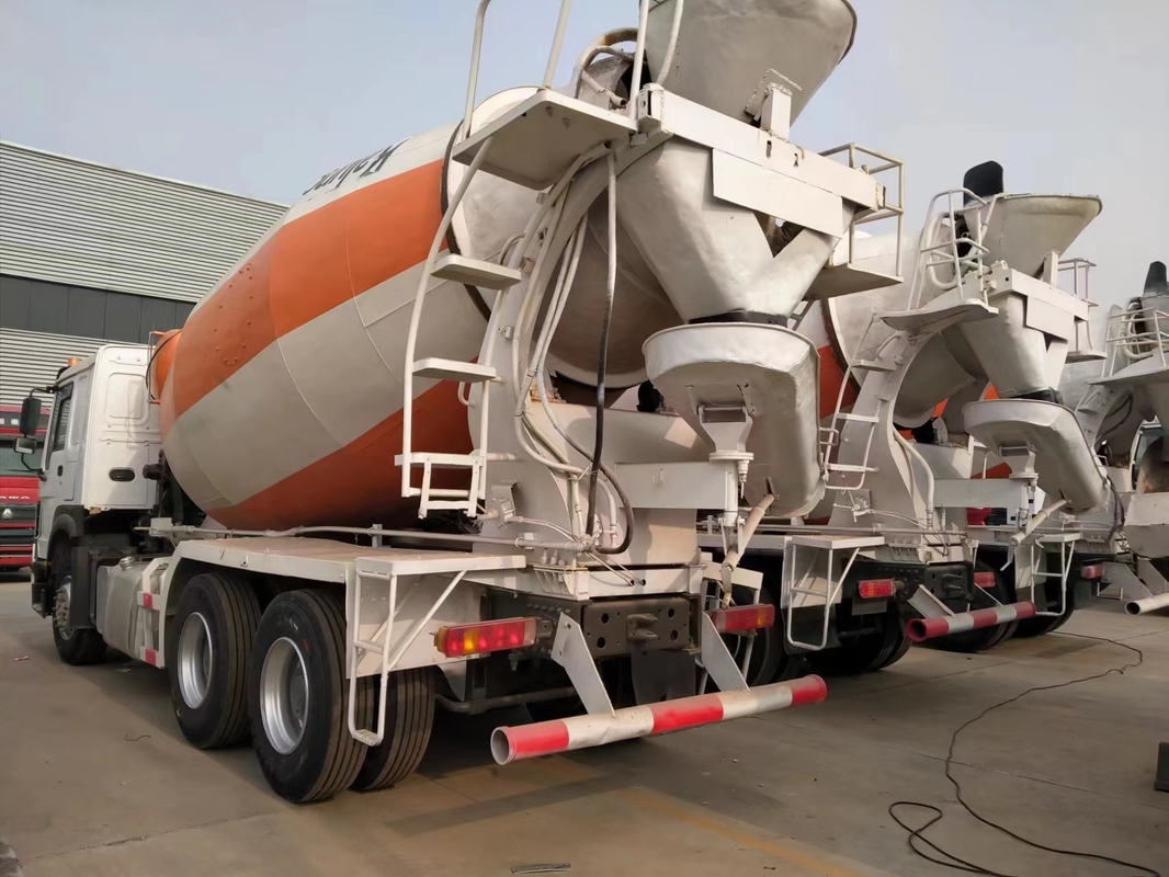 Camión de mezclador de hormigón de 10 cbm 10000 litros Sinotruk Howo TX 6*4 Chasis Euro 3 Emisión de uso en África