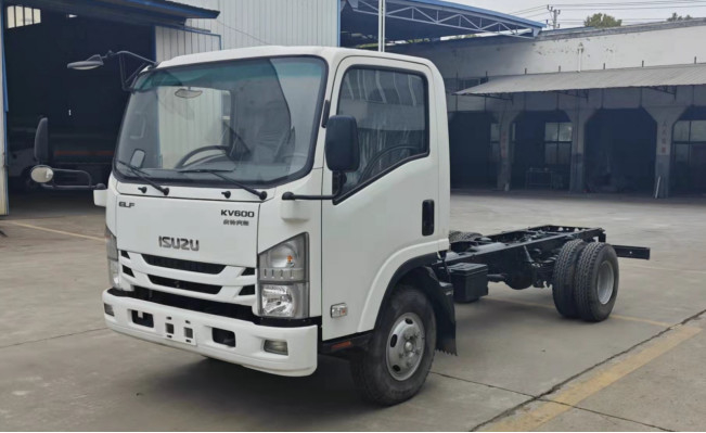 Camión ISUZU Chasis KV100 KV600 700P Modelo Nuevo Camión En Venta Caja personalizada Dirección a mano derecha Disponible