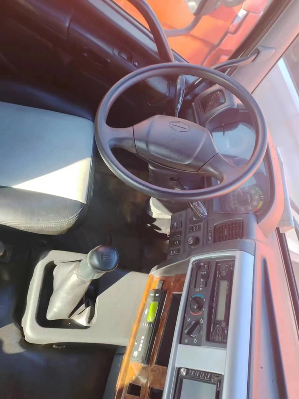 Cabeza de tractor usado para África Hino 700 Hoja de primavera de techo alto Cabina 6 * 4 camión pesado duradero