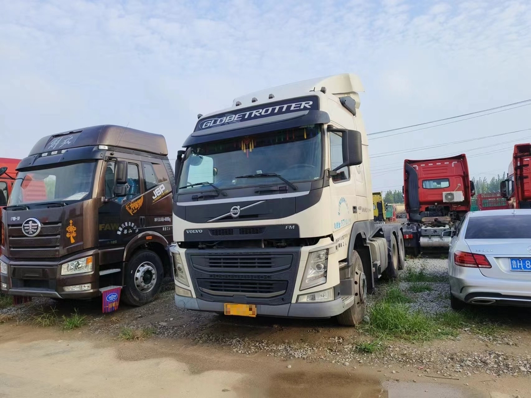 Camiones de cabeza de tractor usados Volvo FM 460hp 2o Camión de remolque 2019 año Cabina de rodillas altas con dormitorio transporte a larga distancia
