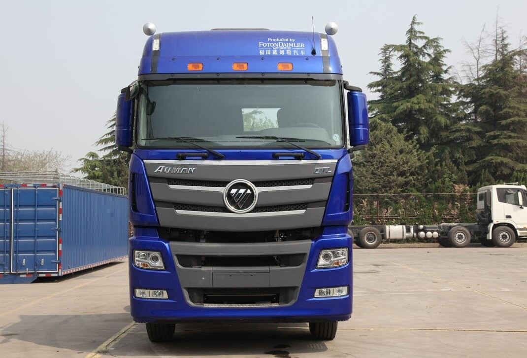 Usado Cabina de techo alto cabeza de tractor Camión WP Motor 6x4 Modo de conducción Foton Auman Alta relación costo-rendimiento