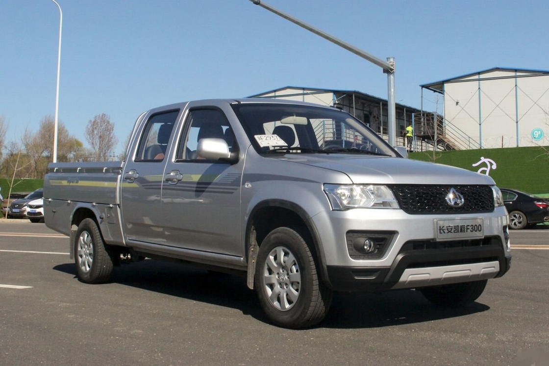 Pickup Usado Barato En Granel 4 X2 Modo de Conducción gasolina 115 CV con 4 cilindros fila doble