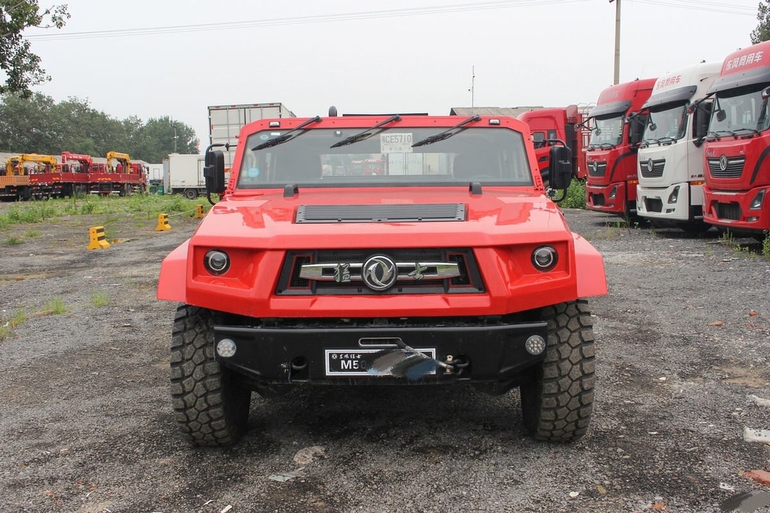Dongfeng Warrior Off-Road Pickup Rojo 3800 mm Base de ruedas Motor Cummins 4WD Rendimiento de trabajo pesado