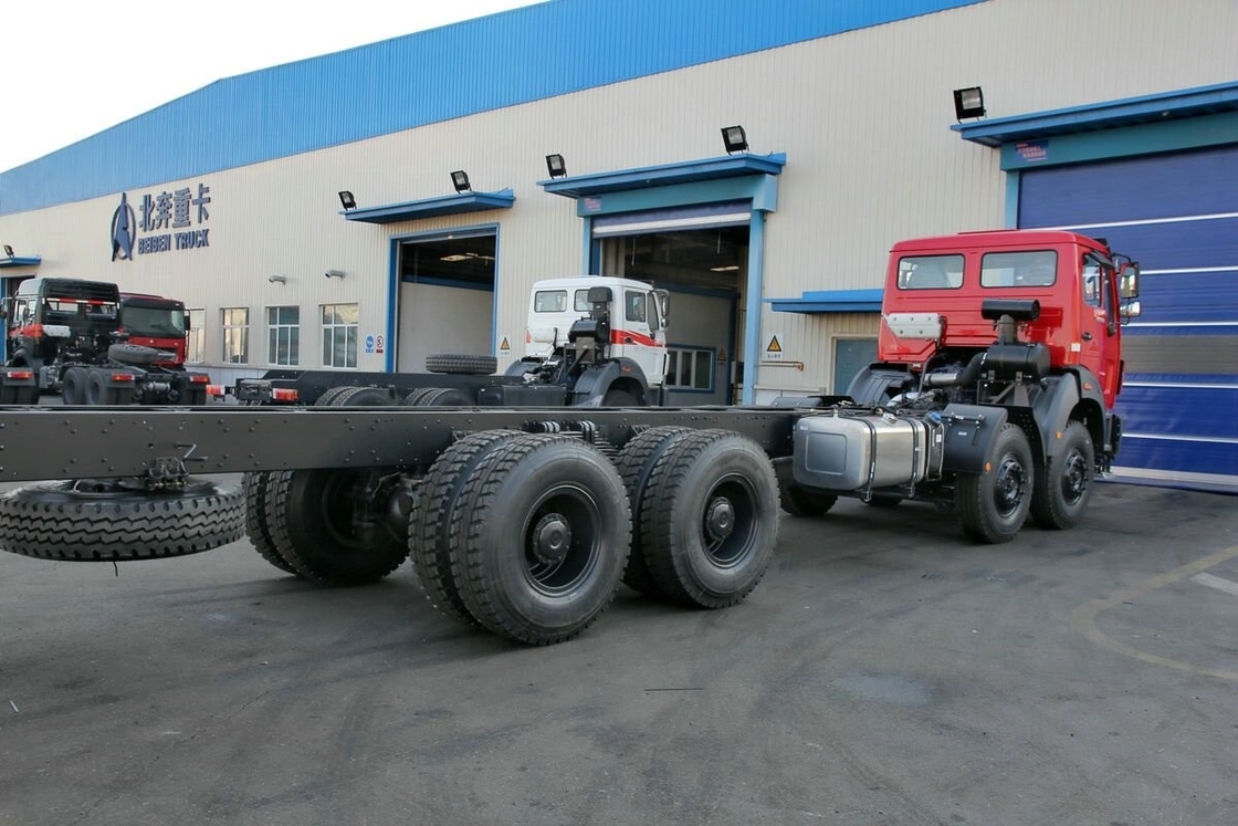 Camiones de carga usados Chasis para la venta Beiben Ng80 8×4 modo de conducción 336hp Camiones usados asequibles para el transporte marítimo