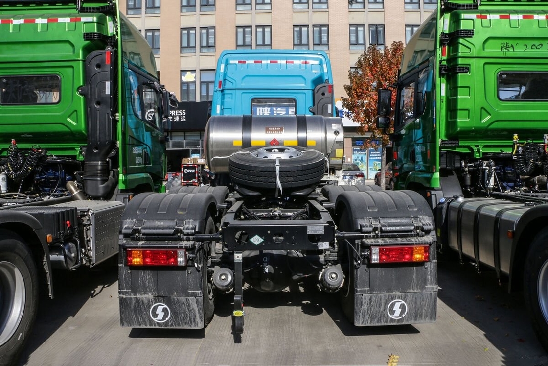 Tractor usado para la venta Shacman X3000 6*4 Modo de tracción 480hp El camión tractor más barato a la venta FOB China