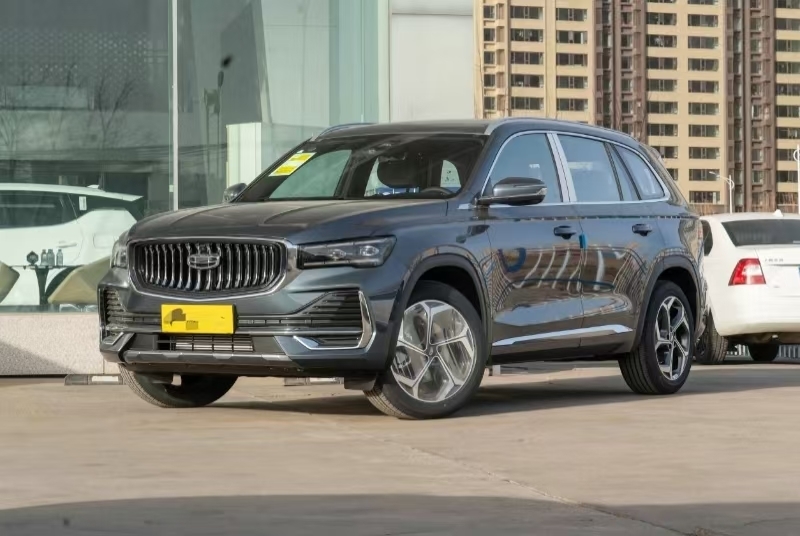 Nuevo SUV Geely 2025 Año 2WD Gasolina Coche Duradero Potente Coche Ideal Con Color Personalizado