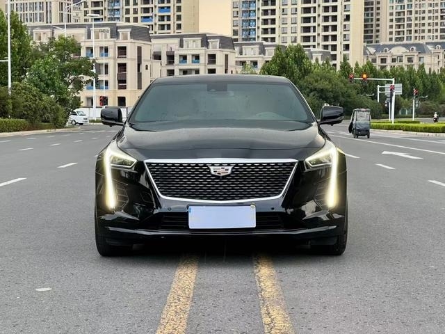 Oferta por tiempo limitado de un Cadillac CT6 2021 28T Elite Edition usado, un coche de lujo a un precio bajo