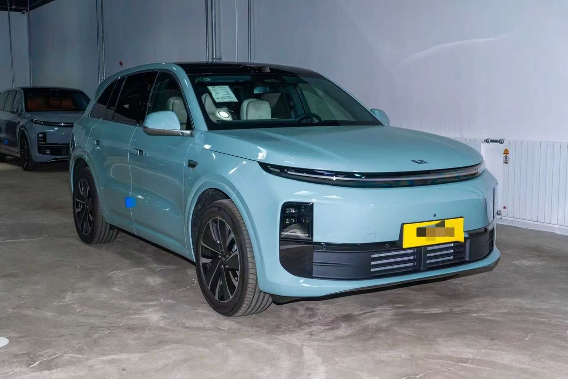 Chinese Li6 Para Exportación Ideal 2025 Transporte Personal Año Bajo Kilometraje Híbrido Eléctrico y Gasolina