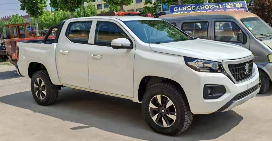 Peugeot Diesel 4WD Volante a la izquierda Euro 5 Cabina doble para la exportación