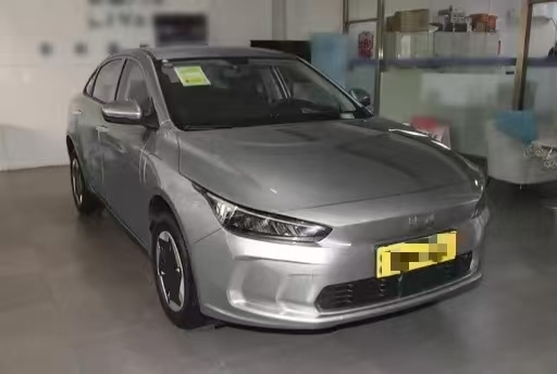 Coche chino usado Geely para exportación Ideal para el año 2024 transporte personal baja distancia eléctrico
