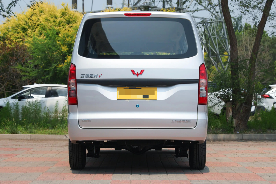 Precio asequible Nuevo Wuling Hongguang V minivan 2022 1.2L 76 hp L4 gasolina 2WD Euro 6 Para exportación para uso familiar