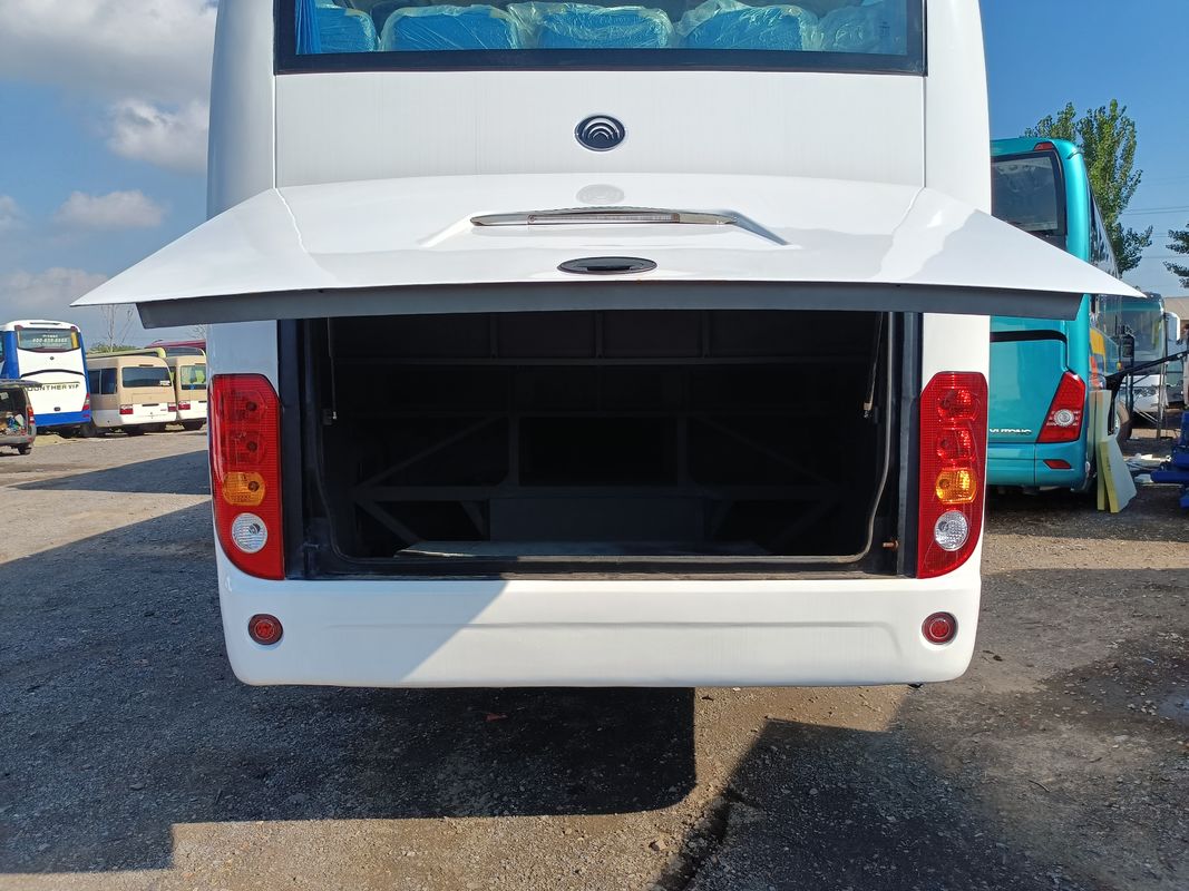 ZK6102D Autobús de pasajeros usado de Yutong 2020 de 57 plazas 2 + 3 Diseño de una puerta de manejo a mano derecha Autobús de lujo