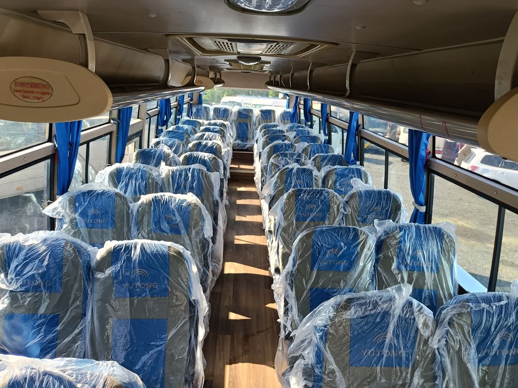 ZK6102D Autobús de pasajeros usado de Yutong 2020 de 57 plazas 2 + 3 Diseño de una puerta de manejo a mano derecha Autobús de lujo