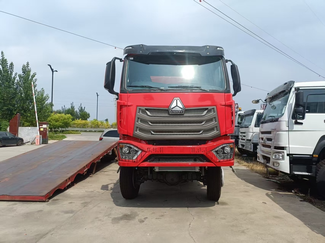 Howo Oil Truck 20 Cubic 10 Tires Howo TX Model Fuel Tanker 6*4 Flat Roof 350hp