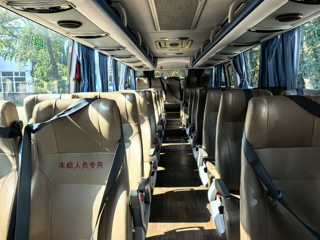 Used Kinglong Bus 39 Seater Luxury Leafspring Suspension Weichai Engine School Tour Bus Interurban Coach