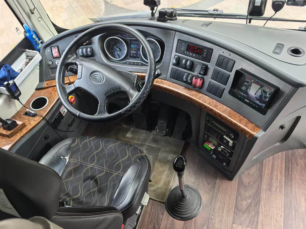 Diésel usado 12m Yutong Autobús de autobús de 50 asientos Weichai Tour Aeropuerto Iglesia Escolar Interurbano Interurbano Autobuses Rhd/Lhd