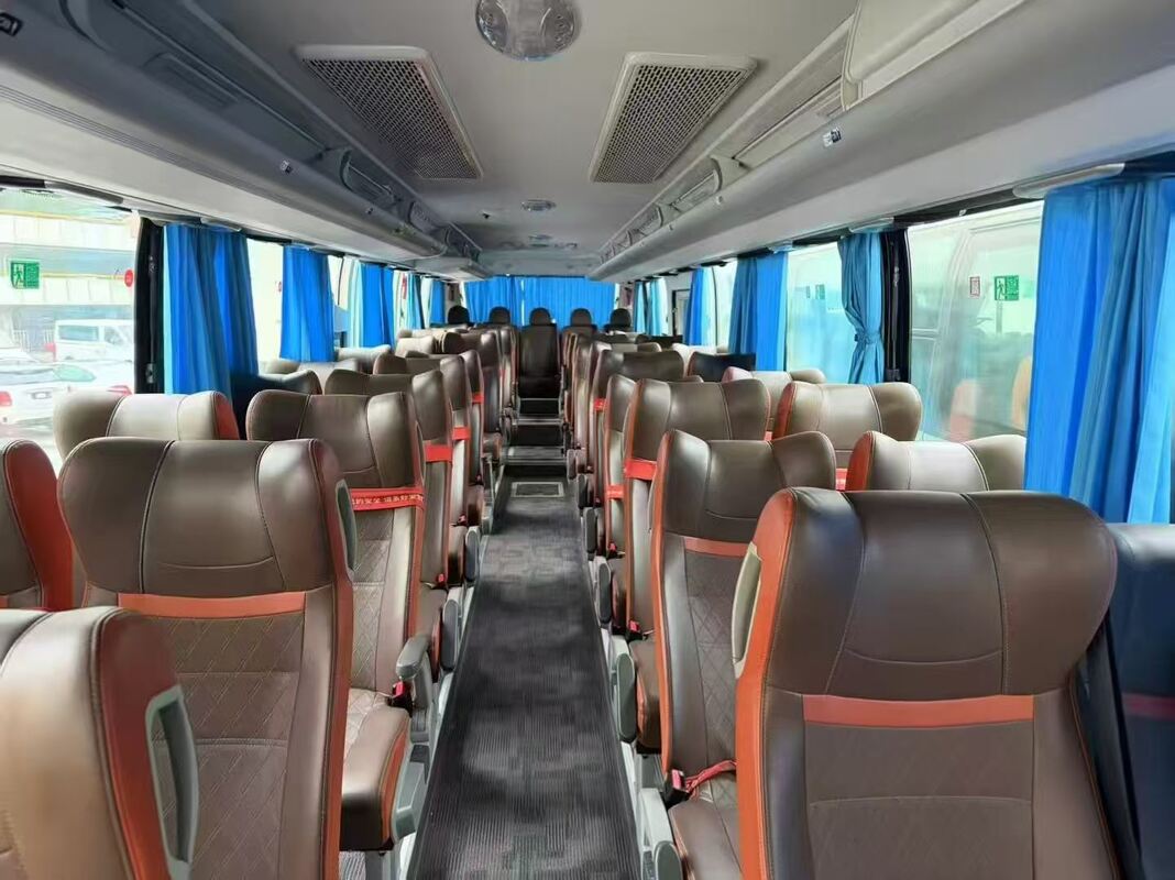 Autobús de segunda mano de 50 asientos diesel Yutong Zimbabwe Congo Weichai Motor Tour Autobuses interurbanos Rhd/Lhd