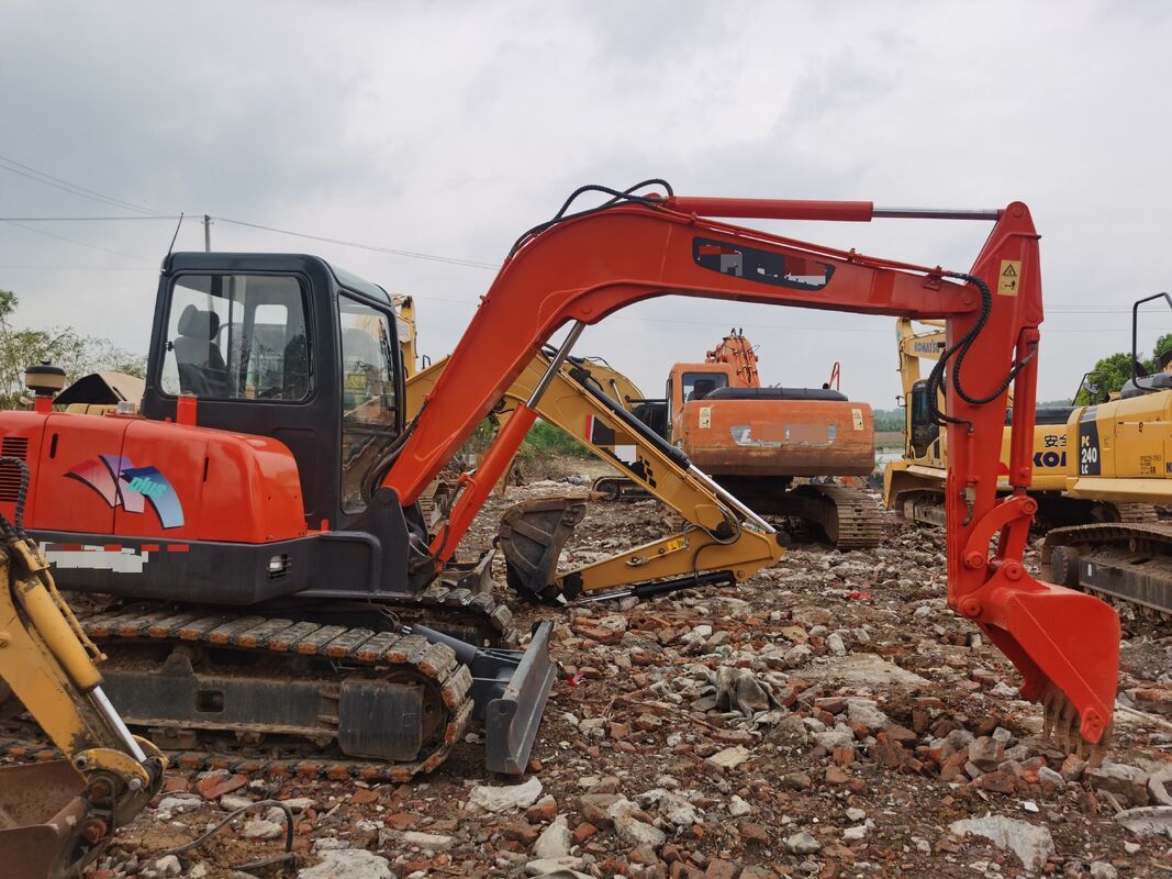 Excavadora usada de marca china en excelente estado 5.4T capacidad 0.18 potencia nominal 36.2kW para la construcción