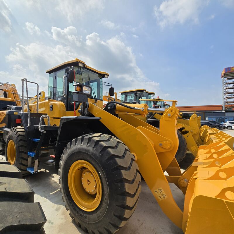 Nueva llegada Cargador de marca china usado 5 toneladas en excelente estado capacidad de carga potencia nominal 162 kW 220HP para construcción en excelente estado