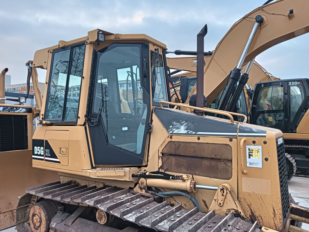 Bulldozer de la marca china de la pista de uso Capacidad de cubo 8.919 toneladas En excelente estado 74kW 5.0 L para la construcción