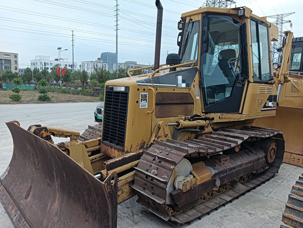 Bulldozer de la marca china de la pista de uso Capacidad de cubo 8.919 toneladas En excelente estado 74kW 5.0 L para la construcción