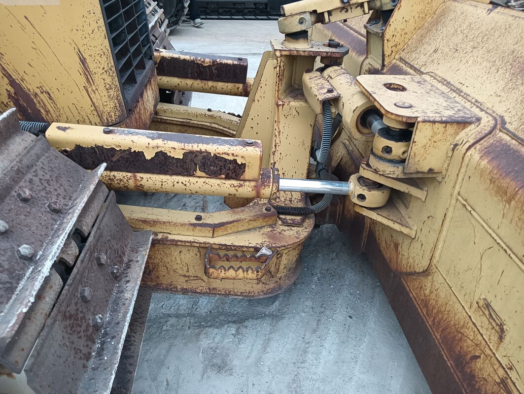 Bulldozer de la marca china de la pista de uso Capacidad de cubo 8.919 toneladas En excelente estado 74kW 5.0 L para la construcción