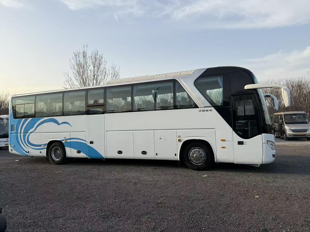 Autobús nuevo llegado de segunda mano Yutong Zk6122 Yuchai 330hp Ballesta 55 asientos Lujo Transporte con aire acondicionado