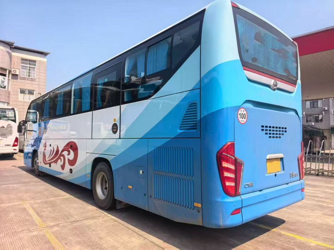 Autobuses usados Yutong Zk6128 Weichai 375hp Euro 5 Leaf Spring 48 asientos Transporte de lujo con aire acondicionado para traslado o larga distancia