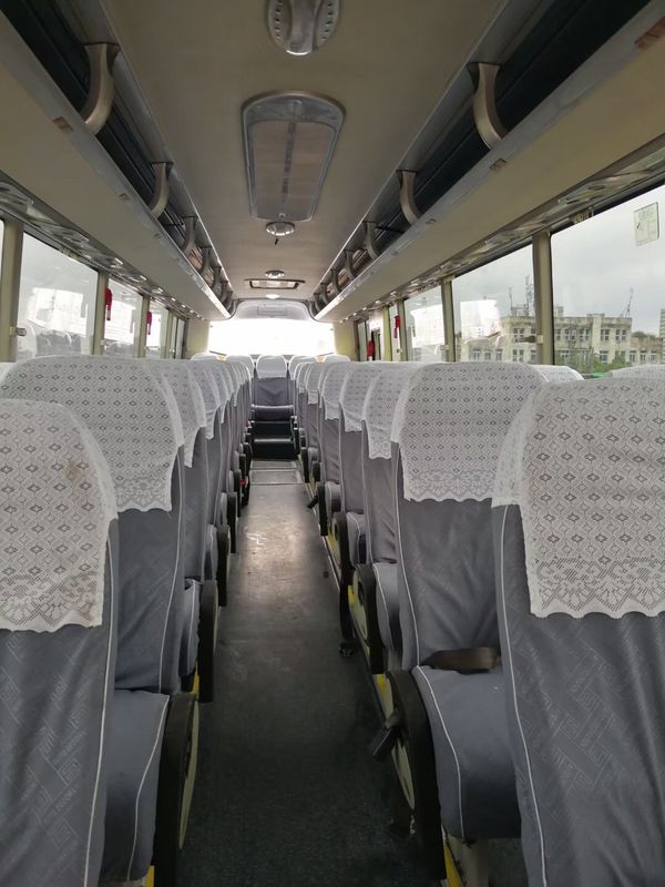 Kilometraje usado diesel del bus turístico los 321032km de la marca de Yutong con excelente rendimiento