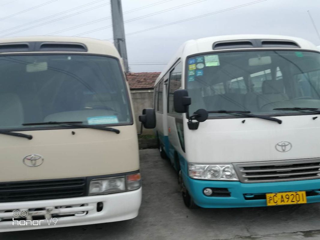 23-29 el práctico de costa de Toyota del año del autobús 2014-2018 del práctico de costa de Toyota de la mano de los asientos utilizó en segundo lugar Japón