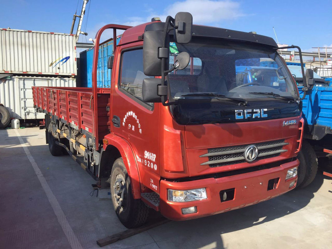 Dongfeng Duolika utilizó el camión volquete 2014 años hechos con modo de la impulsión 4×2 y el motor de JM