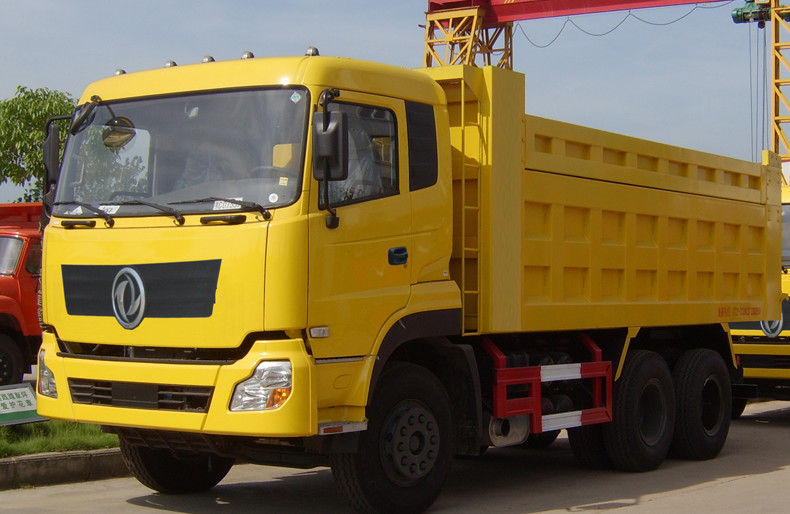 Camión volquete usado marca de DONGFENG 85 kilómetros por hora de la velocidad máxima con el motor B210 33