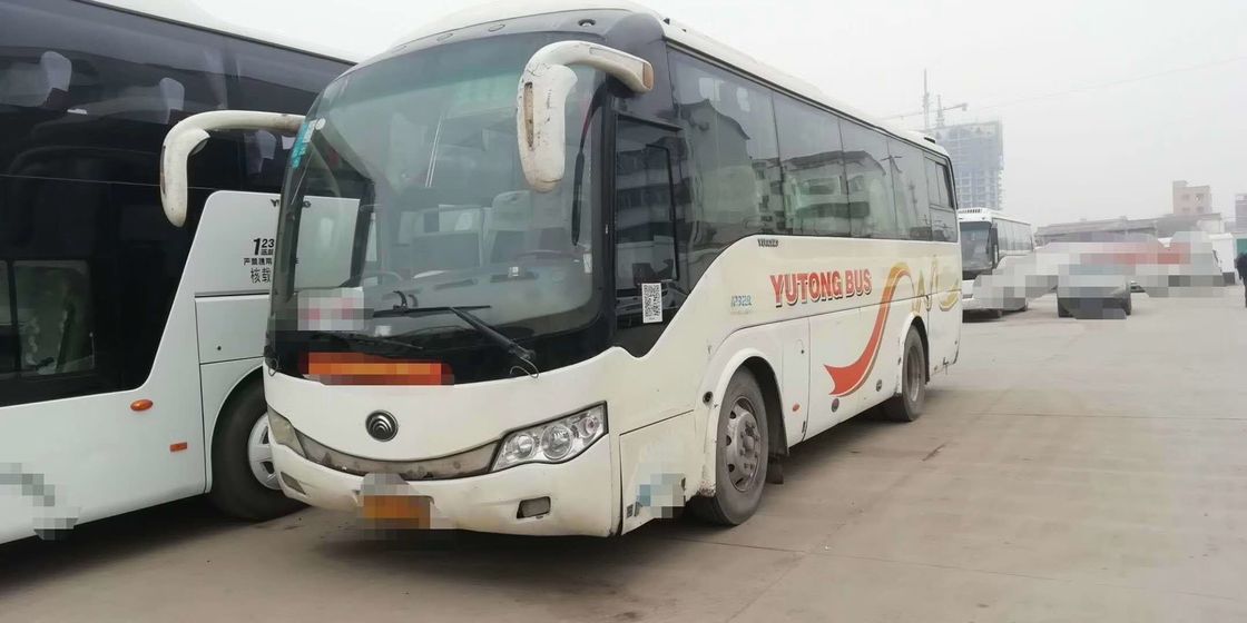 37 asientos utilizaron la marca de Yutong de los autobuses de YUTONG con el saco hinchable de la caja fuerte del motor diesel