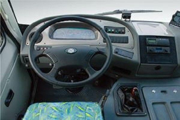 La marca de ZHONGTONG utilizó el autobús del coche el poder máximo 80kw del motor de Yuchai de 2011 asientos del año 24