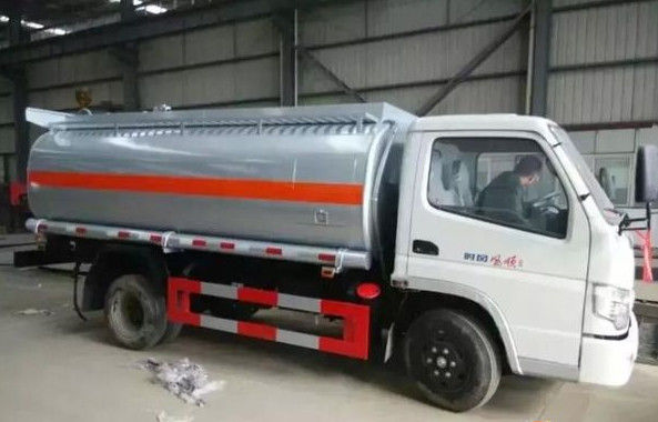 5-16 las toneladas utilizaron el tipo del combustible diesel del buque de petróleo DONGFENG/de la marca de FOTON/de HOWO
