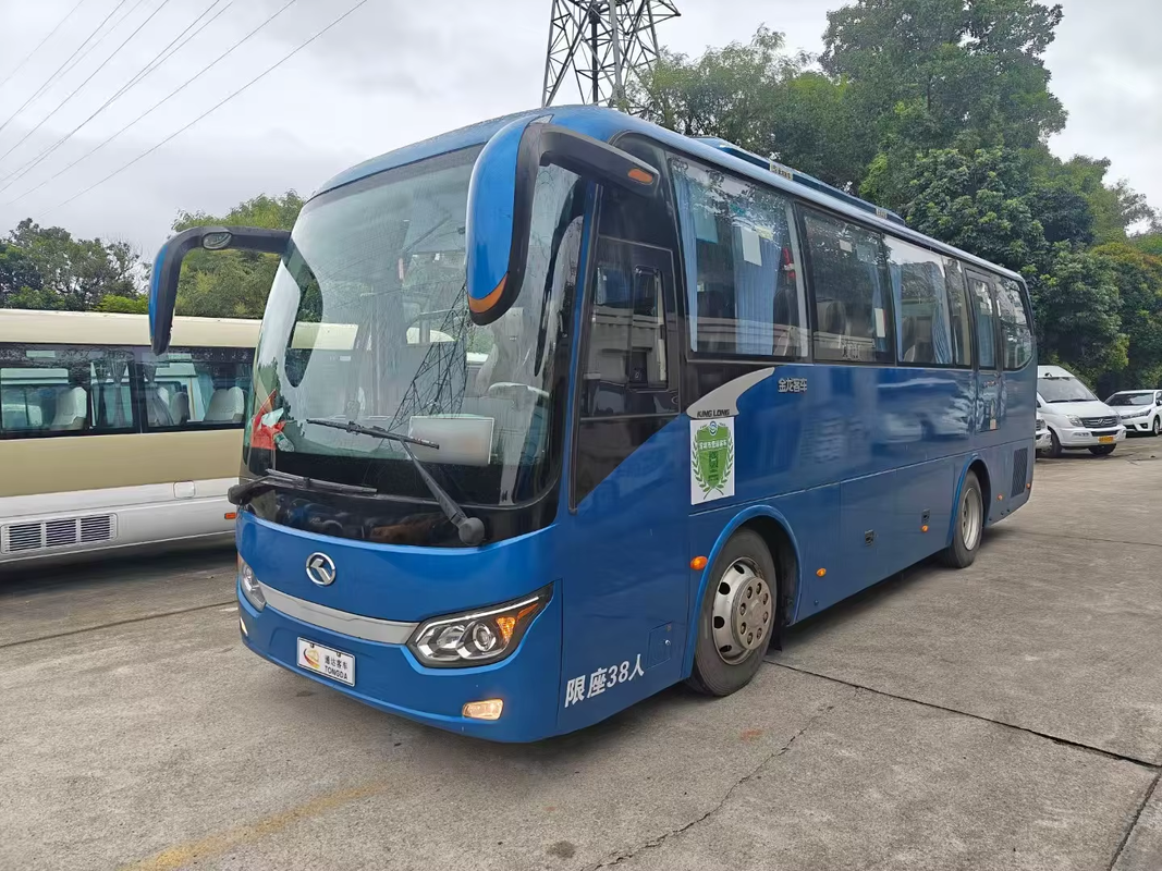 Autocar de 38 plazas usado certificado XMQ6898 LHD, autobús rentable y bien mantenido