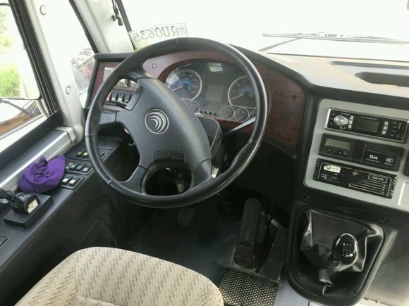 El diesel de LHD modela la escuela Van, pequeños autobuses escolares usados de la segunda mano con 37 asientos