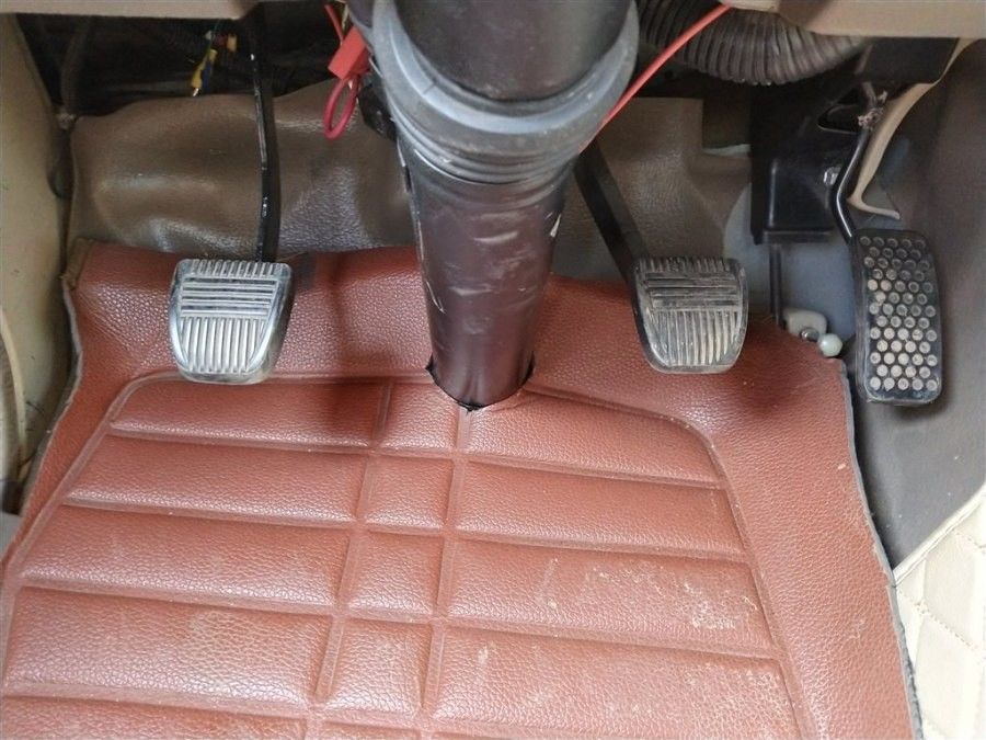El práctico de costa usado diesel de la mano de 2017 TOYATO segundos transporta los asientos Mini Bus de la mano derecha 23